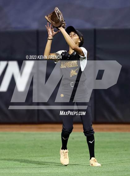 Thumbnail 1 in Greenway vs. Salpointe Catholic (AIA 4A Finals) photogallery.