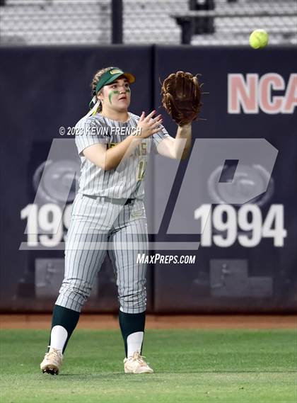 Thumbnail 2 in Greenway vs. Salpointe Catholic (AIA 4A Finals) photogallery.