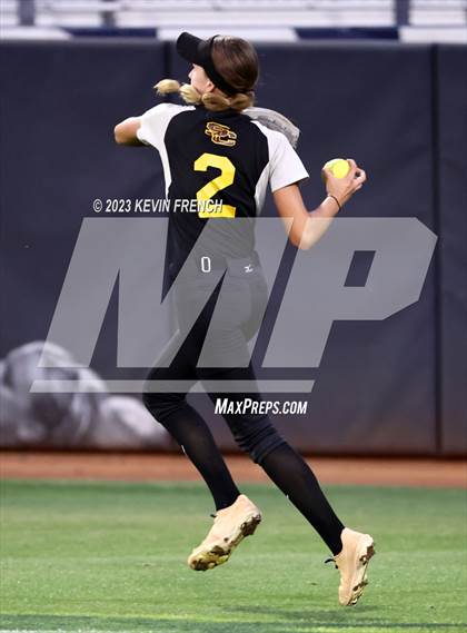 Thumbnail 3 in Greenway vs. Salpointe Catholic (AIA 4A Finals) photogallery.