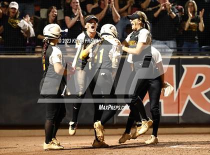 Thumbnail 1 in Greenway vs. Salpointe Catholic (AIA 4A Finals) photogallery.