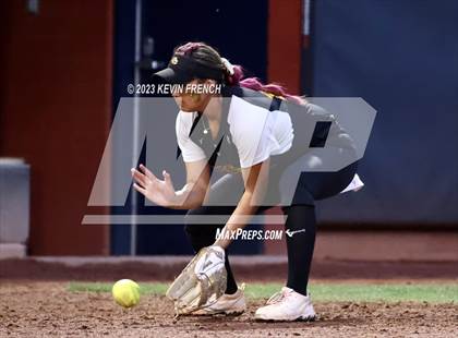 Thumbnail 3 in Greenway vs. Salpointe Catholic (AIA 4A Finals) photogallery.
