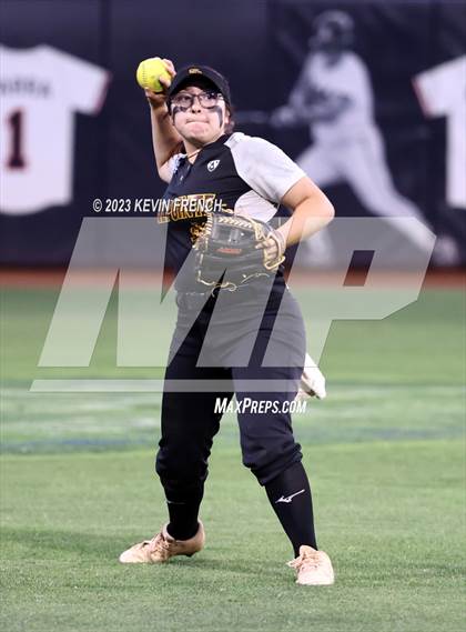 Thumbnail 2 in Greenway vs. Salpointe Catholic (AIA 4A Finals) photogallery.