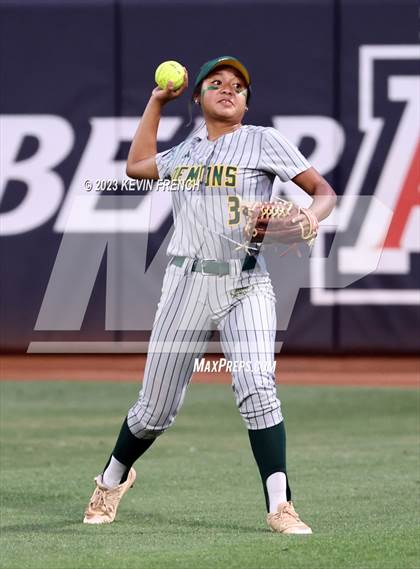 Thumbnail 3 in Greenway vs. Salpointe Catholic (AIA 4A Finals) photogallery.