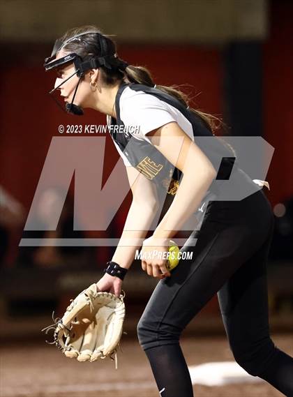 Thumbnail 1 in Greenway vs. Salpointe Catholic (AIA 4A Finals) photogallery.