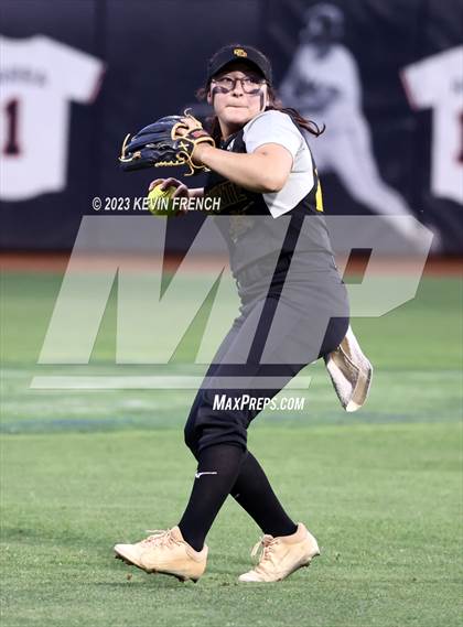 Thumbnail 2 in Greenway vs. Salpointe Catholic (AIA 4A Finals) photogallery.