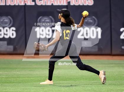 Thumbnail 2 in Greenway vs. Salpointe Catholic (AIA 4A Finals) photogallery.