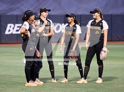 Thumbnail 1 in Greenway vs. Salpointe Catholic (AIA 4A Finals) photogallery.