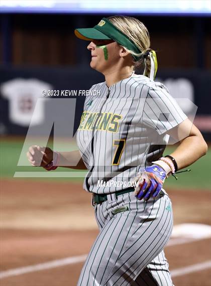 Thumbnail 1 in Greenway vs. Salpointe Catholic (AIA 4A Finals) photogallery.