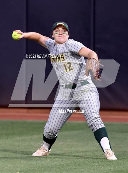 Thumbnail 2 in Greenway vs. Salpointe Catholic (AIA 4A Finals) photogallery.