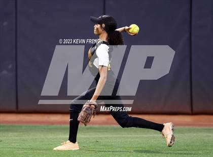 Thumbnail 3 in Greenway vs. Salpointe Catholic (AIA 4A Finals) photogallery.