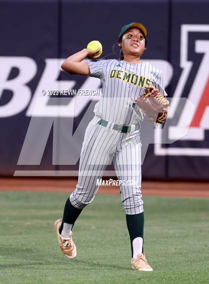 Thumbnail 1 in Greenway vs. Salpointe Catholic (AIA 4A Finals) photogallery.