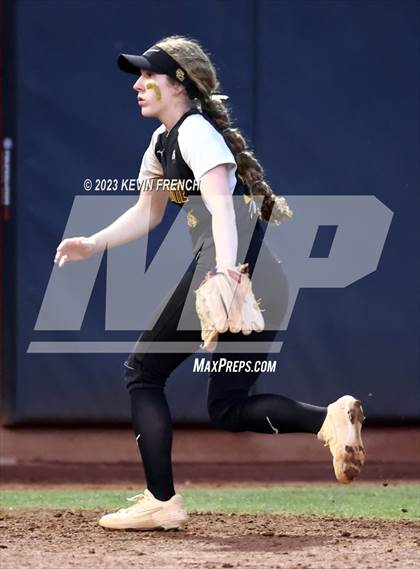 Thumbnail 3 in Greenway vs. Salpointe Catholic (AIA 4A Finals) photogallery.