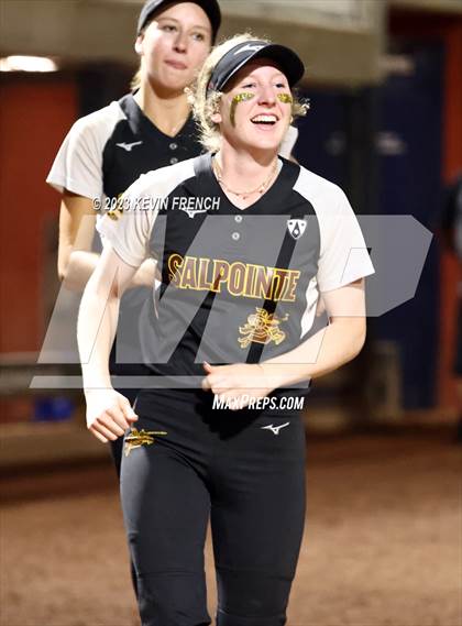 Thumbnail 3 in Greenway vs. Salpointe Catholic (AIA 4A Finals) photogallery.