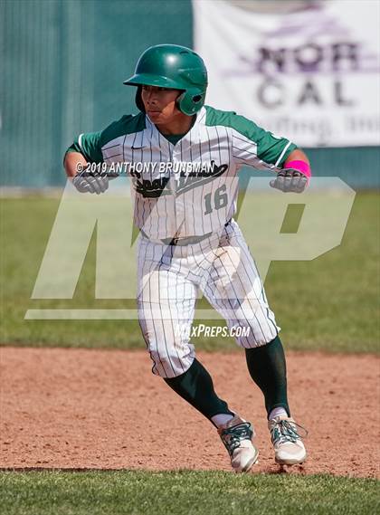Thumbnail 2 in De La Salle vs. Whitney (Albie Aware Benefit) photogallery.
