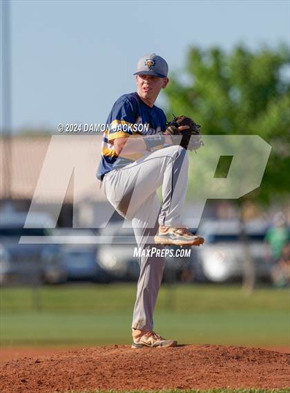 Thumbnail 3 in Boulder City vs Virgin Valley (NIAA 3A Winners Semis) photogallery.
