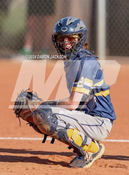 Thumbnail 3 in Boulder City vs Virgin Valley (NIAA 3A Winners Semis) photogallery.