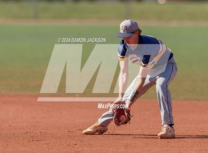 Thumbnail 3 in Boulder City vs Virgin Valley (NIAA 3A Winners Semis) photogallery.