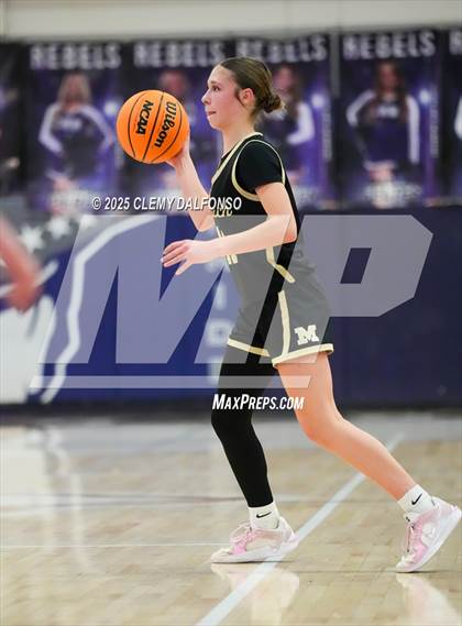 Thumbnail 3 in Monarch vs Columbine (CHSAA 6A Playoffs Round 1) photogallery.