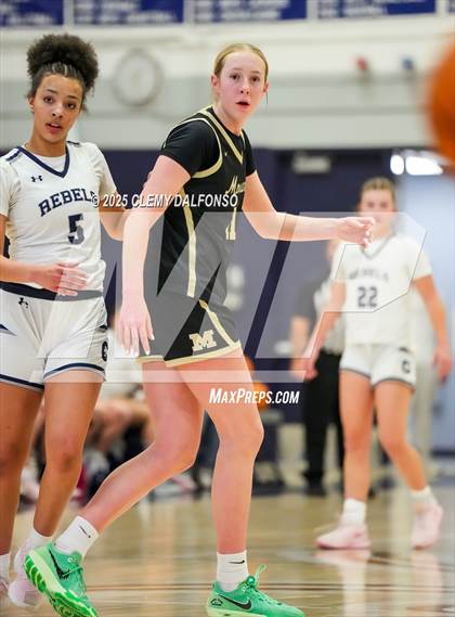 Thumbnail 3 in Monarch vs Columbine (CHSAA 6A Playoffs Round 1) photogallery.