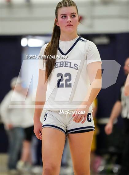Thumbnail 3 in Monarch vs Columbine (CHSAA 6A Playoffs Round 1) photogallery.