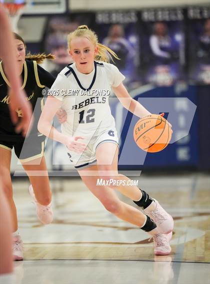Thumbnail 3 in Monarch vs Columbine (CHSAA 6A Playoffs Round 1) photogallery.