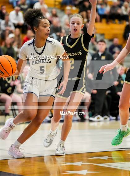 Thumbnail 1 in Monarch vs Columbine (CHSAA 6A Playoffs Round 1) photogallery.