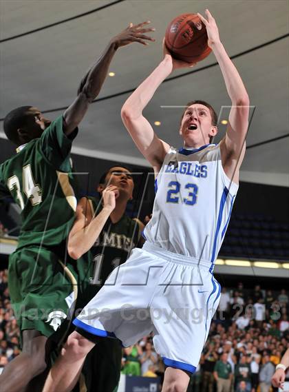 Thumbnail 2 in Damien vs. Santa Margarita (CIF SS DIV 3AA Final) photogallery.