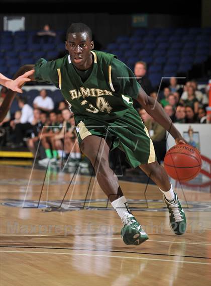 Thumbnail 3 in Damien vs. Santa Margarita (CIF SS DIV 3AA Final) photogallery.