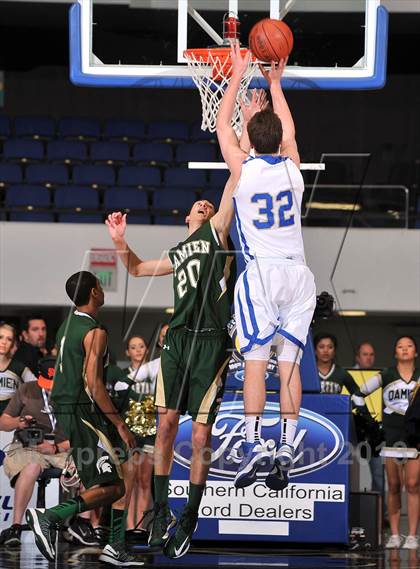 Thumbnail 3 in Damien vs. Santa Margarita (CIF SS DIV 3AA Final) photogallery.