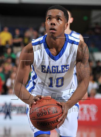 Thumbnail 1 in Damien vs. Santa Margarita (CIF SS DIV 3AA Final) photogallery.