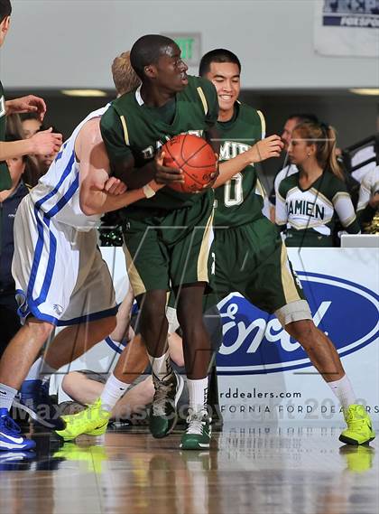 Thumbnail 1 in Damien vs. Santa Margarita (CIF SS DIV 3AA Final) photogallery.