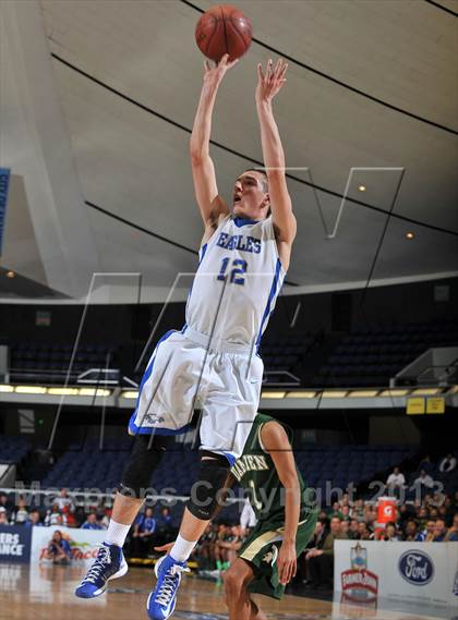 Thumbnail 3 in Damien vs. Santa Margarita (CIF SS DIV 3AA Final) photogallery.