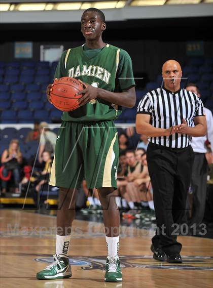 Thumbnail 1 in Damien vs. Santa Margarita (CIF SS DIV 3AA Final) photogallery.