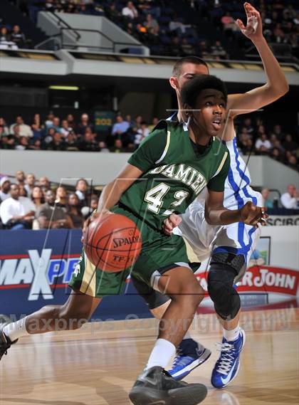 Thumbnail 2 in Damien vs. Santa Margarita (CIF SS DIV 3AA Final) photogallery.