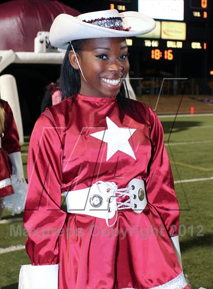 Thumbnail 2 in Mesquite vs. Allen (UIL 5A Division 1 Region 2 Area Playoff) photogallery.