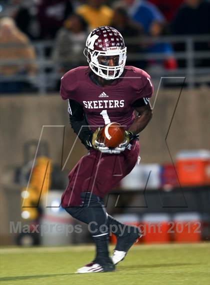 Thumbnail 3 in Mesquite vs. Allen (UIL 5A Division 1 Region 2 Area Playoff) photogallery.