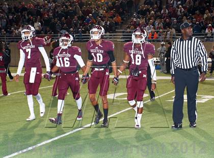 Thumbnail 1 in Mesquite vs. Allen (UIL 5A Division 1 Region 2 Area Playoff) photogallery.