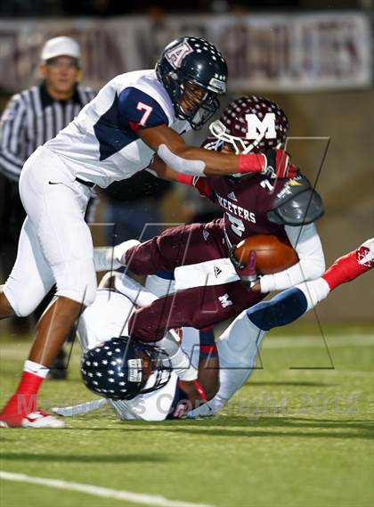 Thumbnail 1 in Mesquite vs. Allen (UIL 5A Division 1 Region 2 Area Playoff) photogallery.