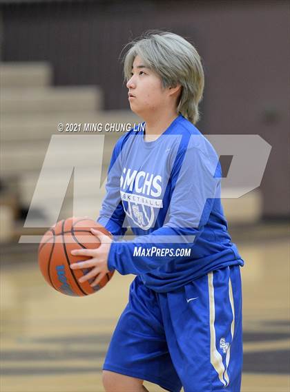 Thumbnail 2 in Santa Margarita vs. Aliso Niguel (Tom Riach Tournament) photogallery.