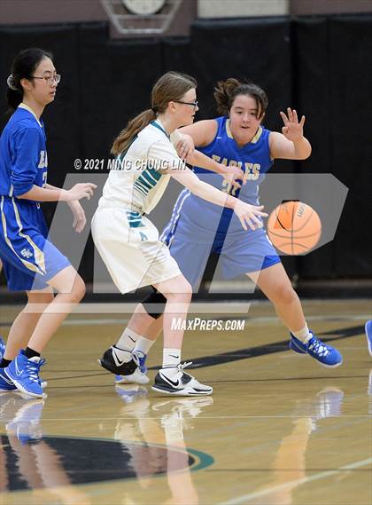 Thumbnail 3 in Santa Margarita vs. Aliso Niguel (Tom Riach Tournament) photogallery.