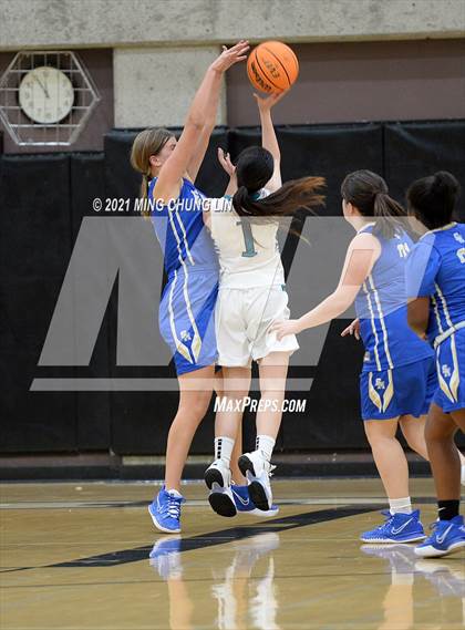 Thumbnail 1 in Santa Margarita vs. Aliso Niguel (Tom Riach Tournament) photogallery.
