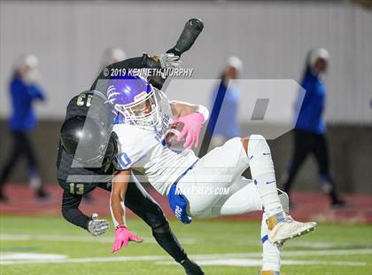 Thumbnail 2 in Midlothian vs South Oak Cliff (UIL 5A Bi-District Playoff) photogallery.