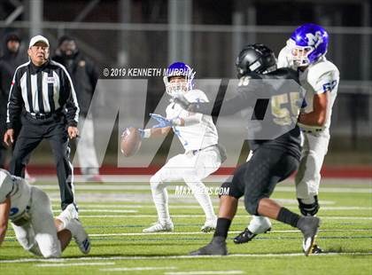 Thumbnail 3 in Midlothian vs South Oak Cliff (UIL 5A Bi-District Playoff) photogallery.