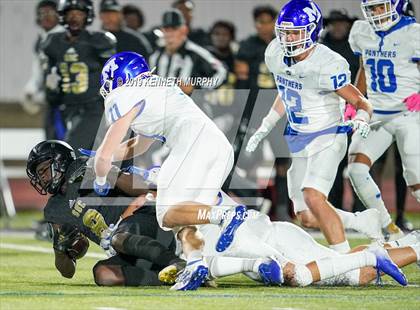 Thumbnail 3 in Midlothian vs South Oak Cliff (UIL 5A Bi-District Playoff) photogallery.