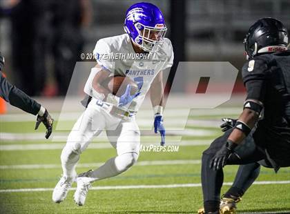 Thumbnail 3 in Midlothian vs South Oak Cliff (UIL 5A Bi-District Playoff) photogallery.