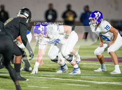 Thumbnail 2 in Midlothian vs South Oak Cliff (UIL 5A Bi-District Playoff) photogallery.