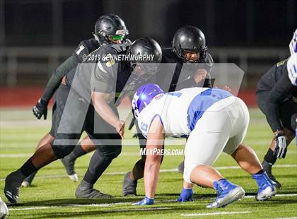 Thumbnail 3 in Midlothian vs South Oak Cliff (UIL 5A Bi-District Playoff) photogallery.