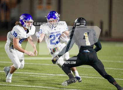 Thumbnail 3 in Midlothian vs South Oak Cliff (UIL 5A Bi-District Playoff) photogallery.