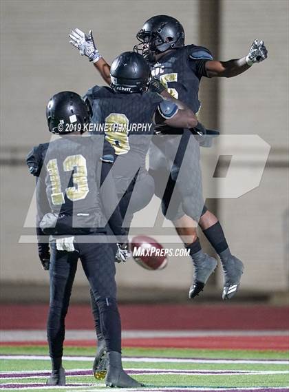 Thumbnail 1 in Midlothian vs South Oak Cliff (UIL 5A Bi-District Playoff) photogallery.