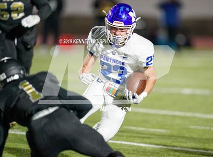 Thumbnail 3 in Midlothian vs South Oak Cliff (UIL 5A Bi-District Playoff) photogallery.